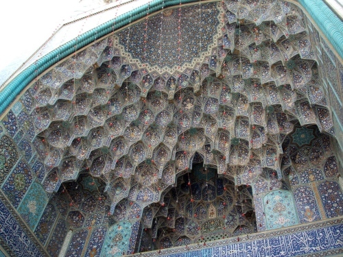 イラン・イマームモスク　中庭アーケード